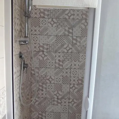 Bilocale San Paolo Metro B Up To 5 Guests Apartment Rome