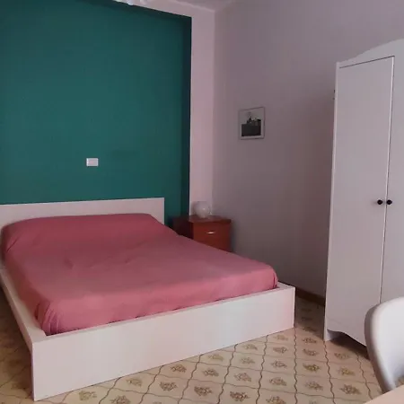 Bilocale San Paolo Metro B Up To 5 Guests Rome